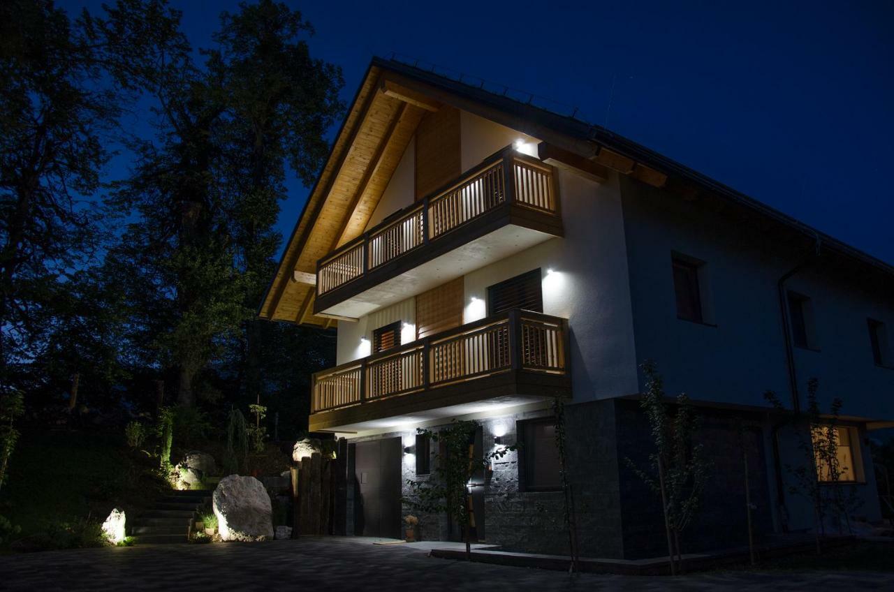 Apartmaji Rajska Ptica Блед Экстерьер фото